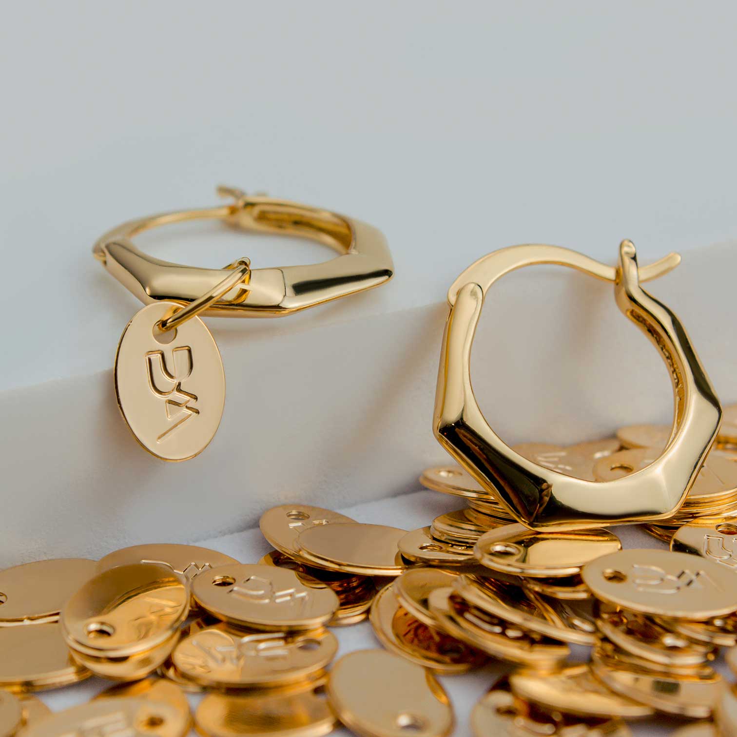Customize Your Jewelry Brand with Small Tags for Jewelry TagsBrands By Crearte Group LLC